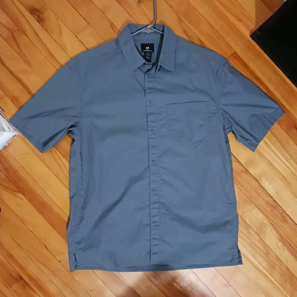 H&M Chemise manche courte homme taille petit (medium) bleu ciel - Picture 1 of 6
